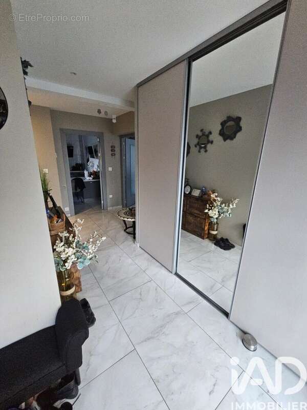 Maison 180 m² à Macornay  - photo 8