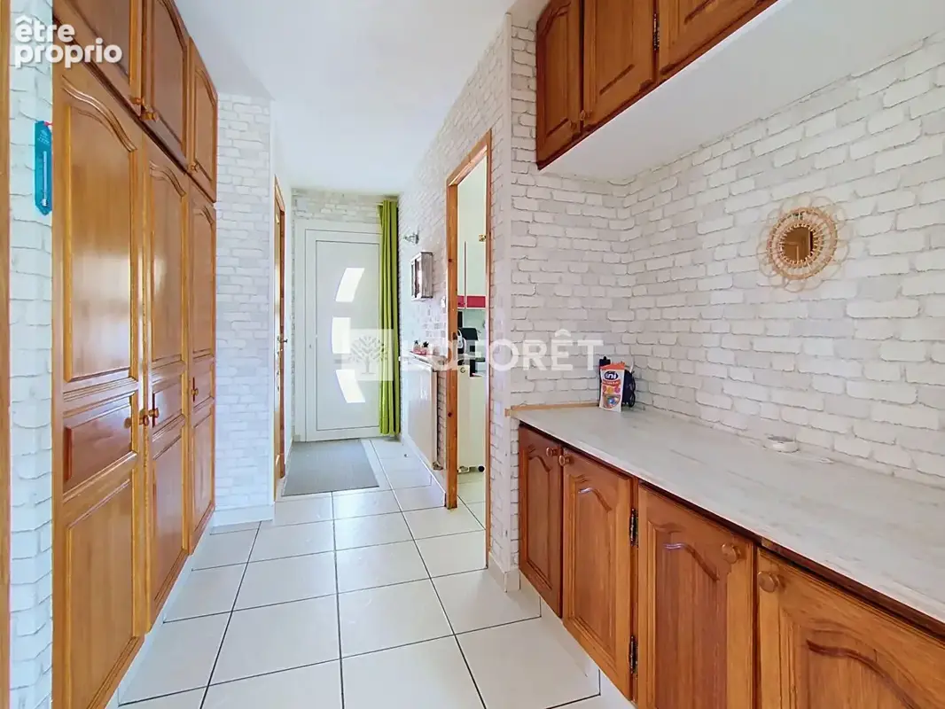 Maison de plain-pied T5 avec grand terrain constructible ? Vacquiers - photo 8