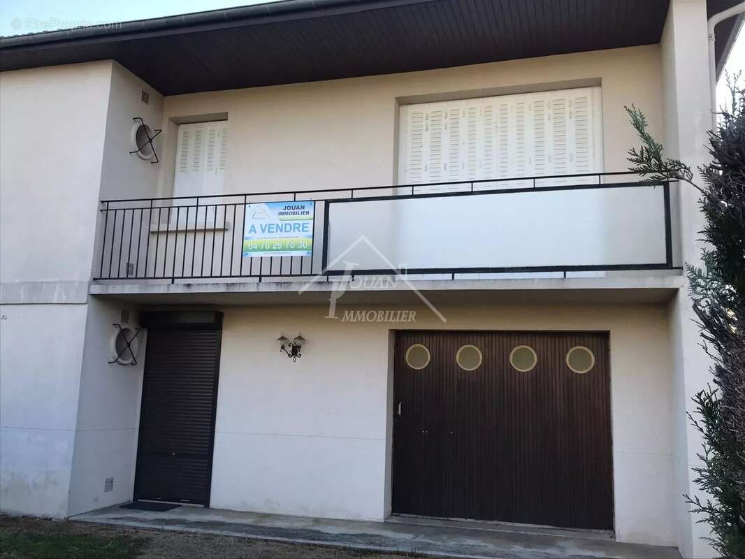 Maison à COMMENTRY