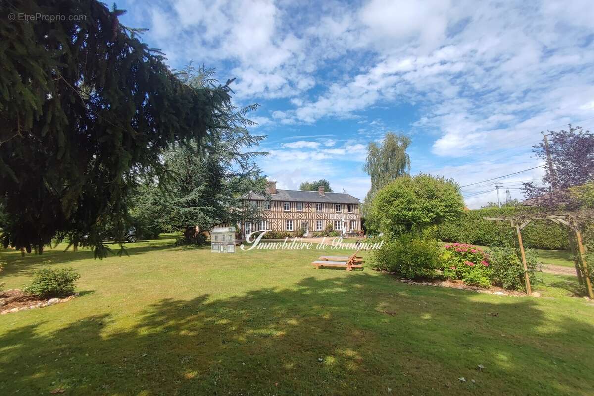 Maison à LE NEUBOURG