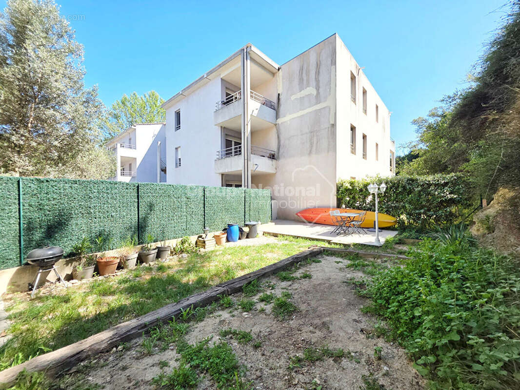 Appartement à SAINT-CHAMAS