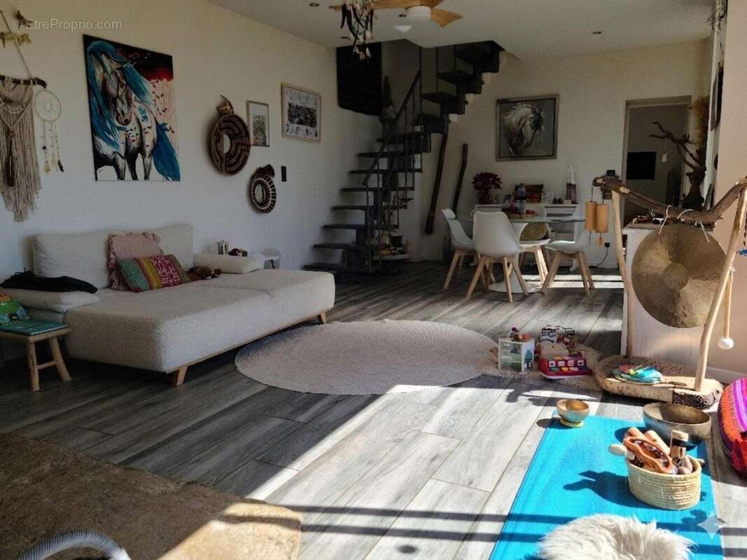 Maison 136 m² à Lauzes  - photo 6