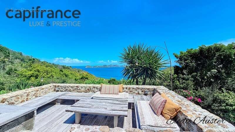 Maison à TERRE-DE-BAS