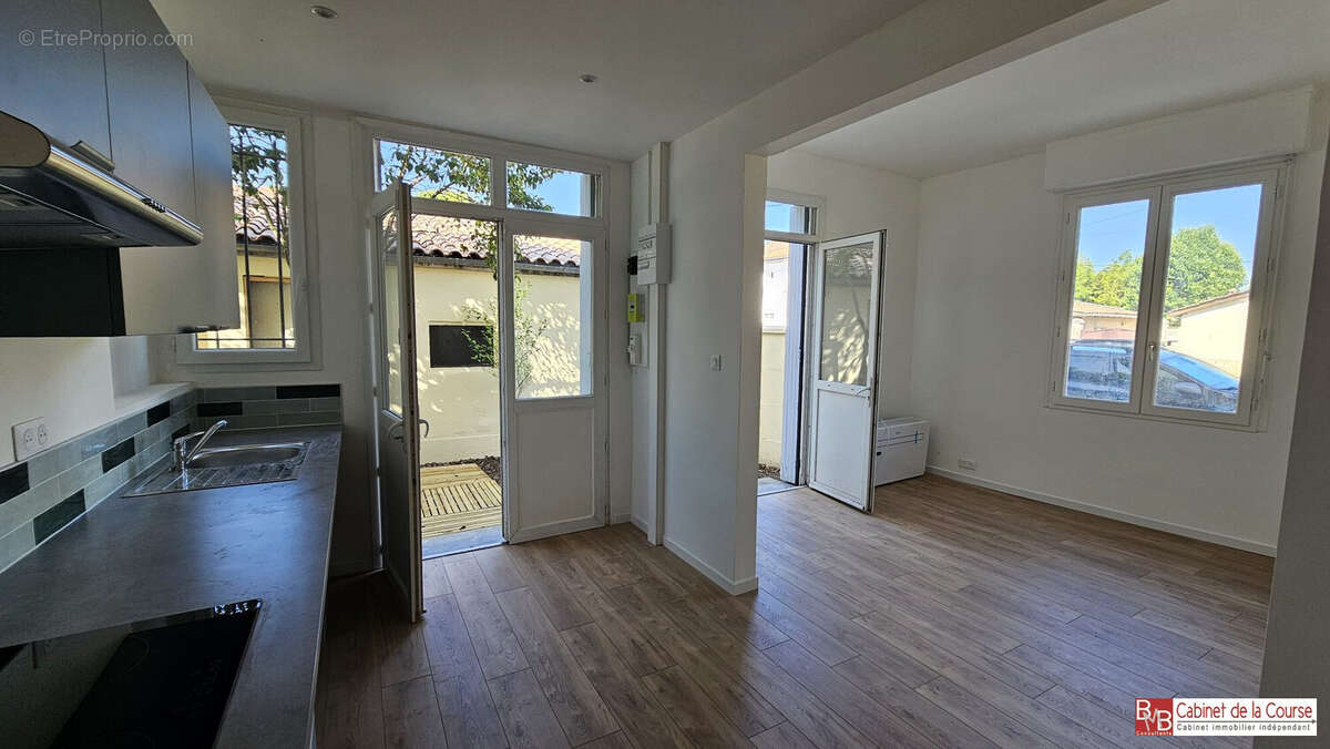 Appartement 58 m² à Bordeaux  - photo 3