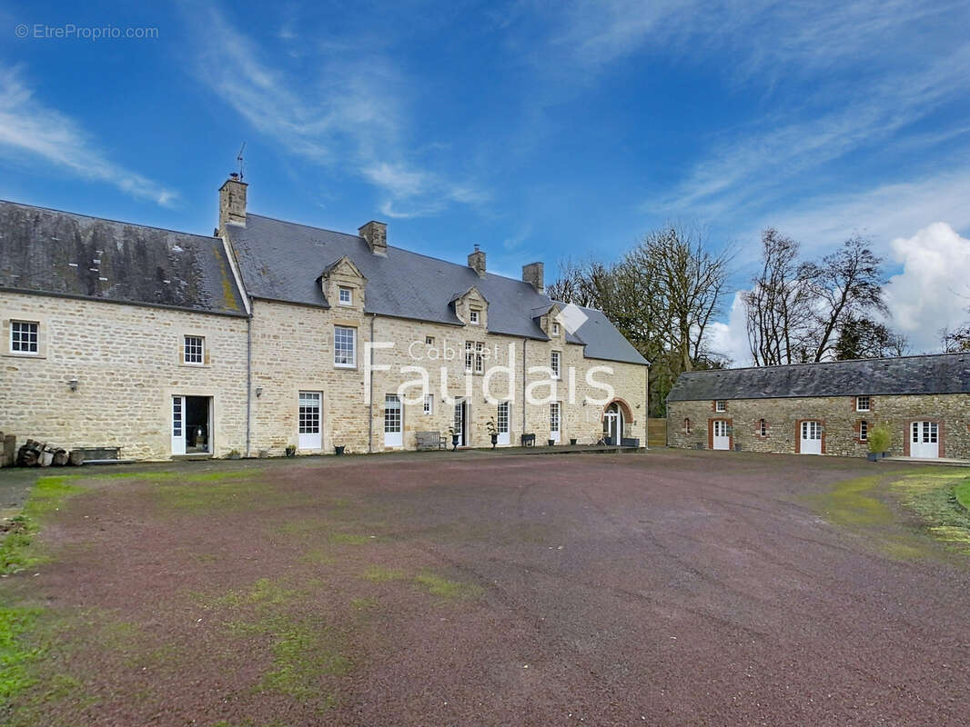 Maison à PICAUVILLE