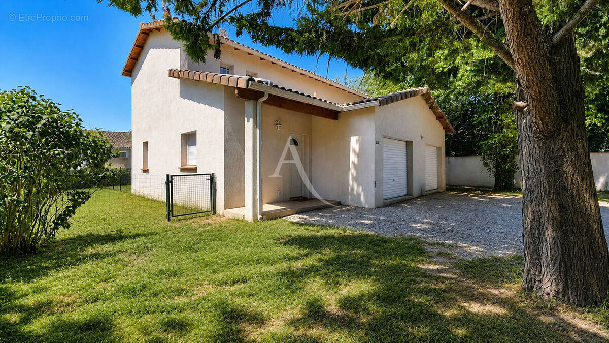 Maison à GRATENTOUR