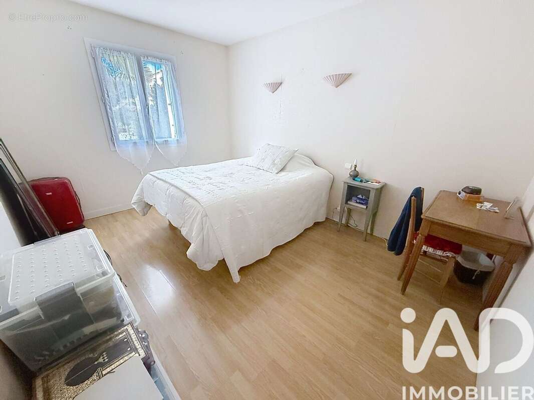 Photo 4 - Maison à VASLES