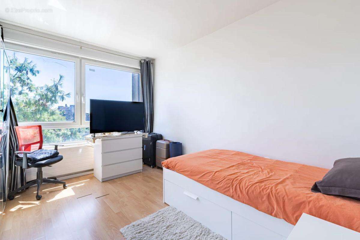 Appartement à AUBERVILLIERS