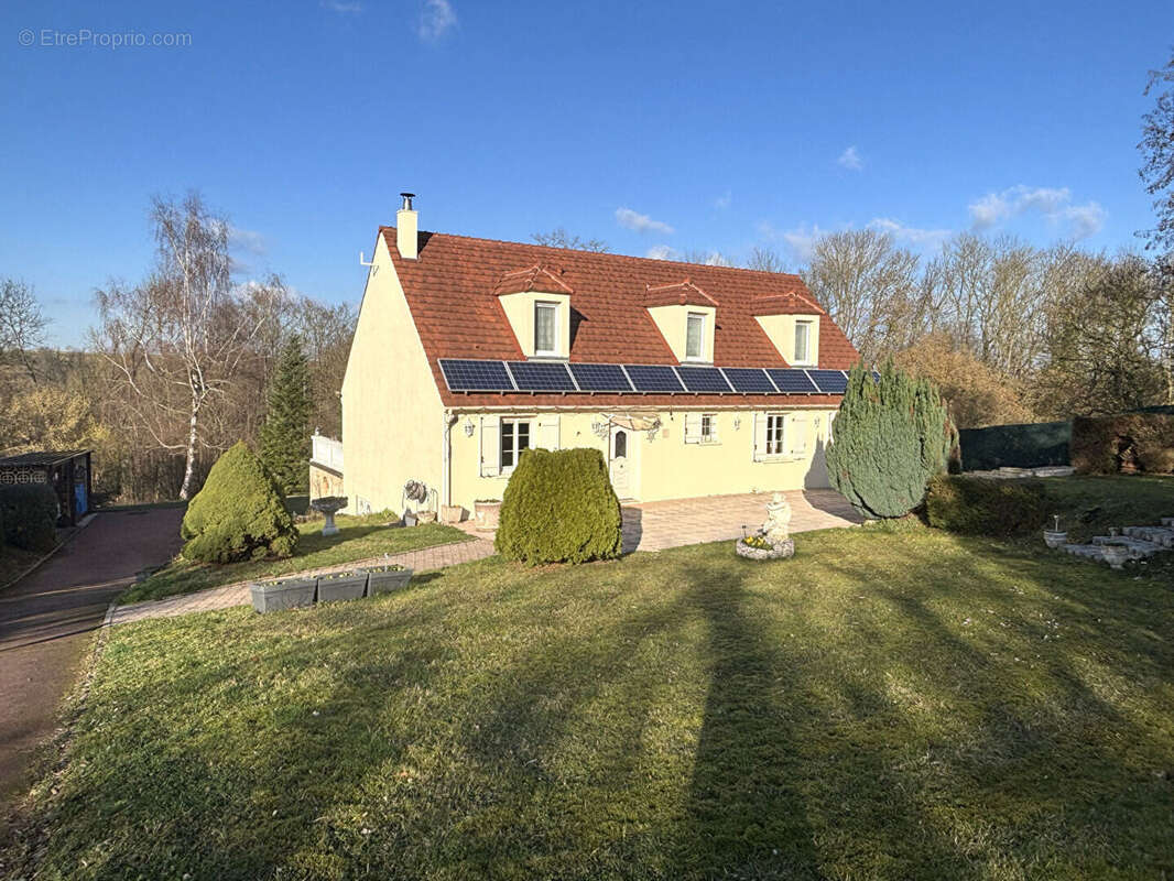 Maison à SAINTE-GENEVIEVE