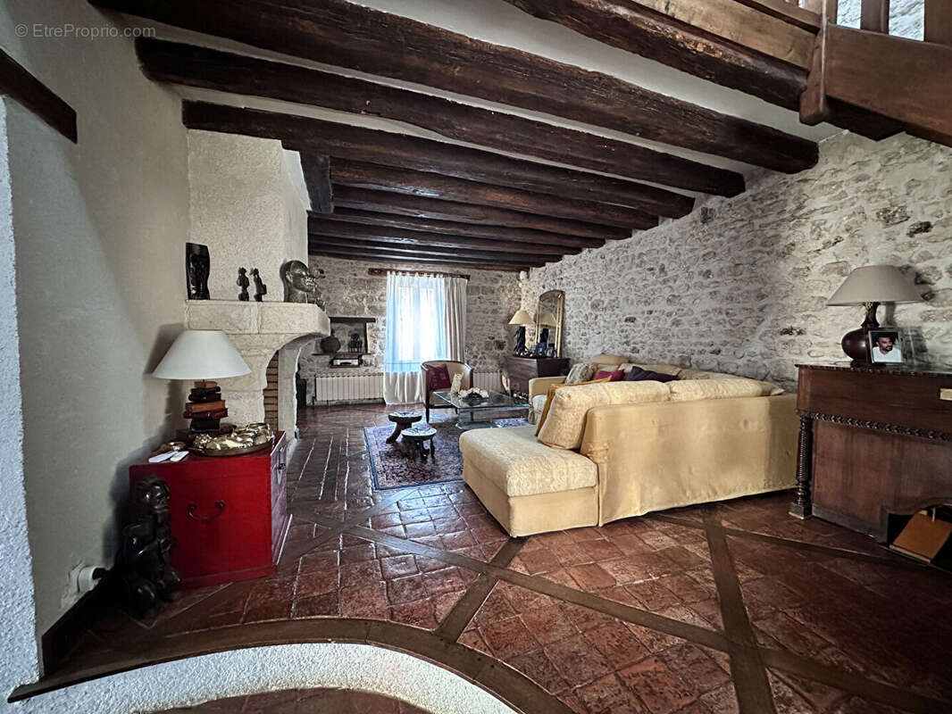 Maison à DANNEMOIS