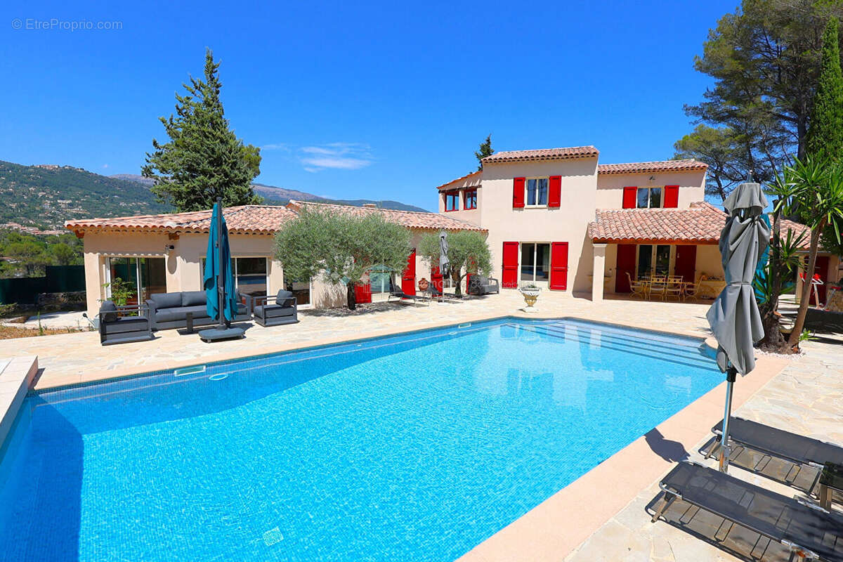 Maison à PEYMEINADE