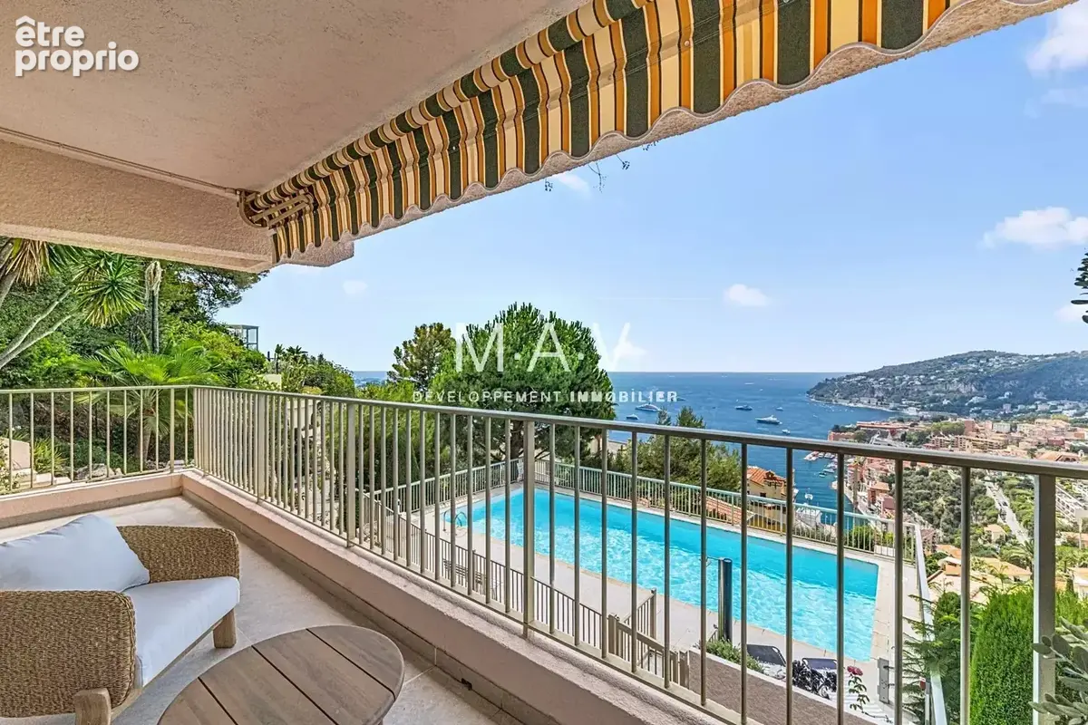 Villefranche-sur-mer/ appartement villa 3 pièces au calme luxueusement rénové terrasses jardin vue mer panoramique piscine - photo 2