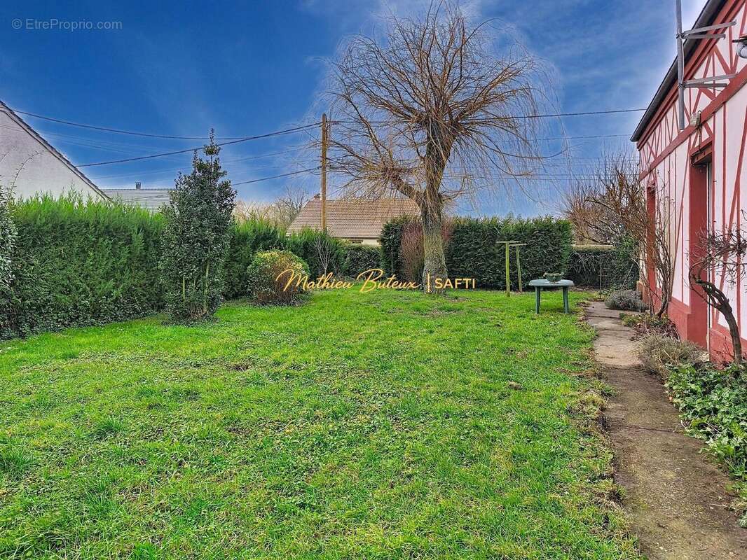 Photo 2 - Maison à LAMOTTE-BULEUX