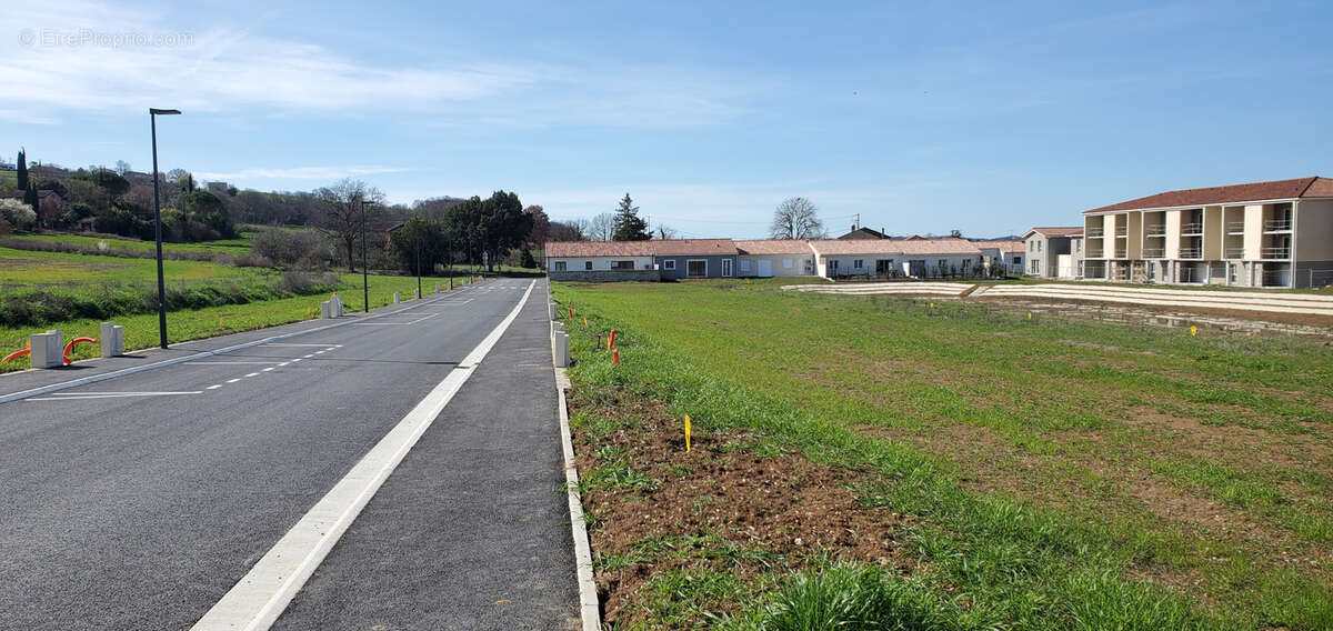 Terrain à LE SEQUESTRE