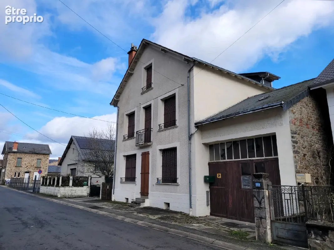 Maison 8 pièces 146 m² à vendre à Bort-Les-Orgues (19110) - photo 1