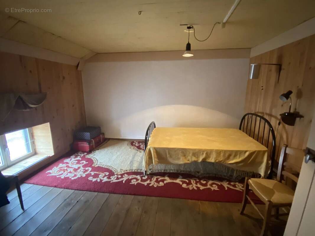 Maison à ROCHES-BETTAINCOURT