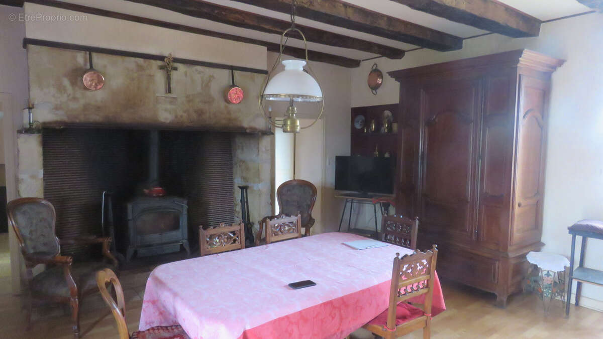 Maison à BADEFOLS-D'ANS