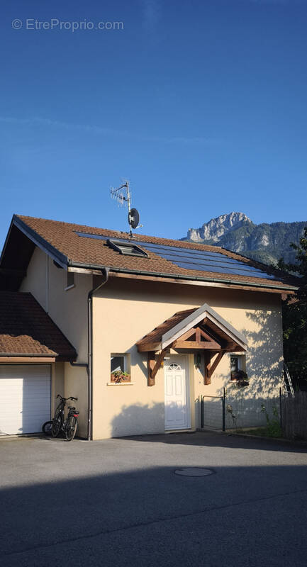 Maison à SAINT-PIERRE-EN-FAUCIGNY