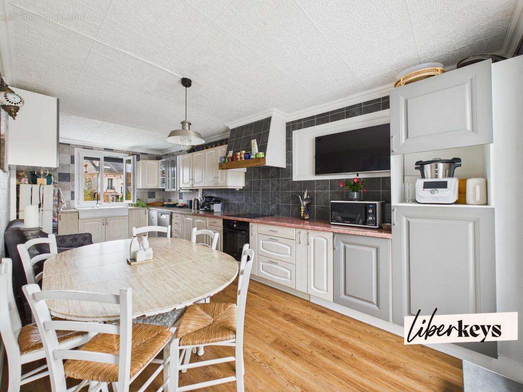 Maison à VILLEMOMBLE