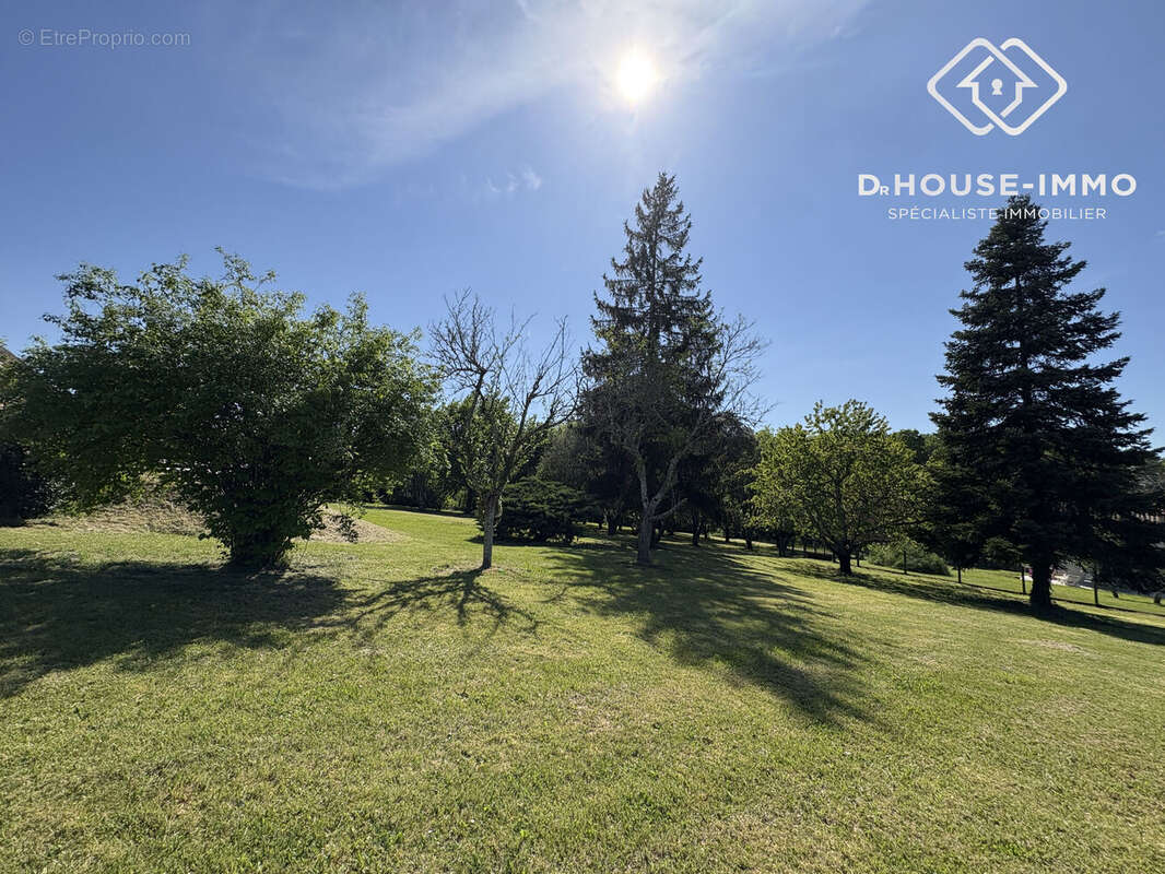 Maison à BOURDEILLES