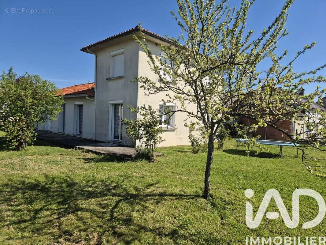 Photo 2 - Maison à TAIZE-AIZIE