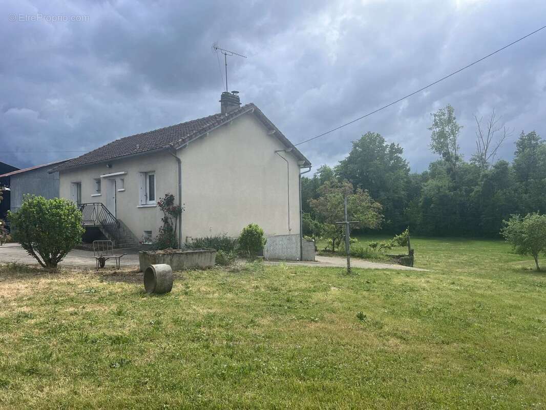 Vente Maison Mazerolles(86320) 50 000ï¿œ - photo 3