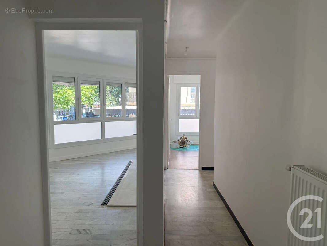 Appartement 64 m² à Sete  - photo 8