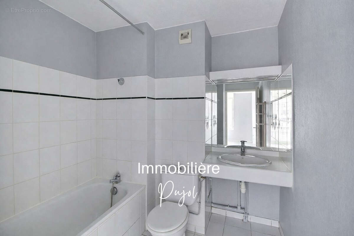 Appartement à MARSEILLE-6E