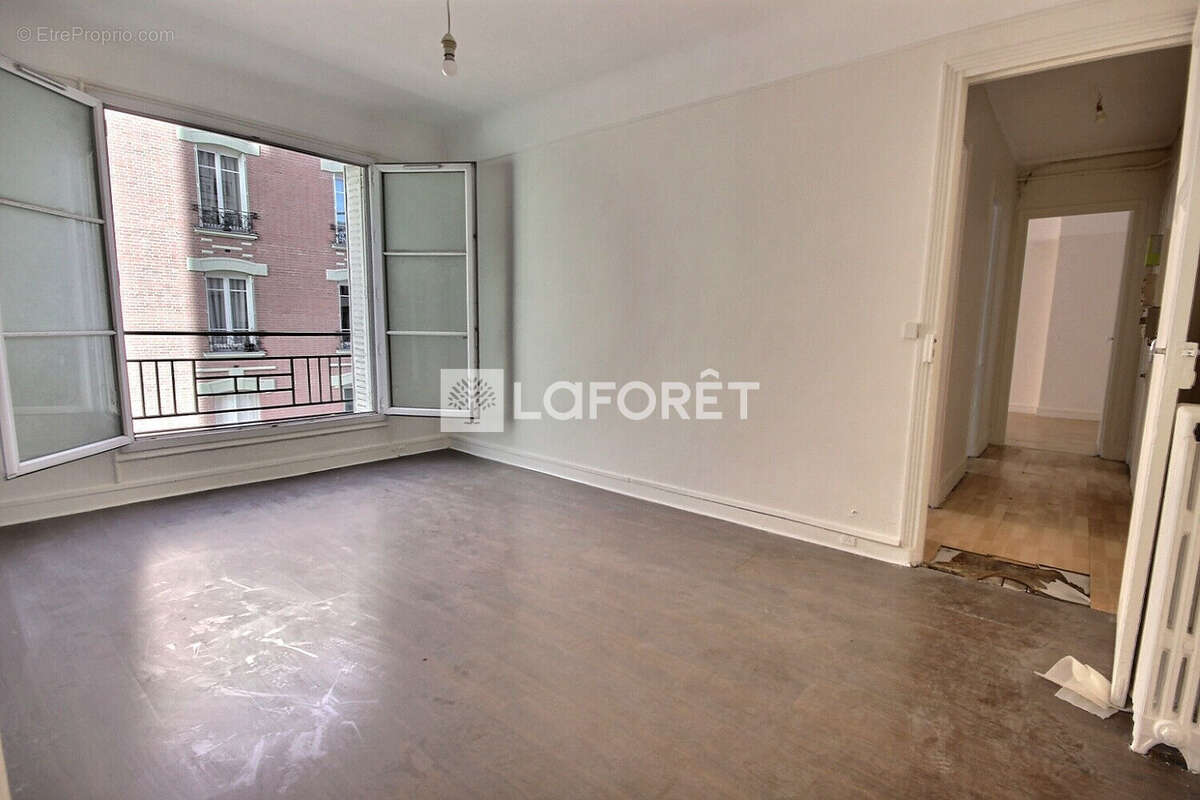 Appartement à LA GARENNE-COLOMBES