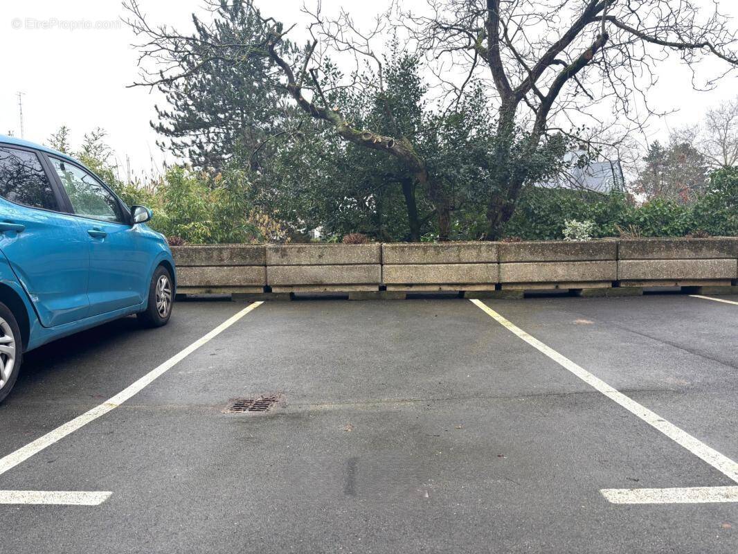 Parking à MARCQ-EN-BAROEUL
