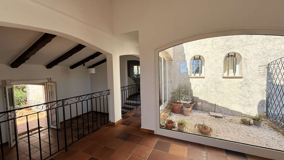 Maison à GATTIERES