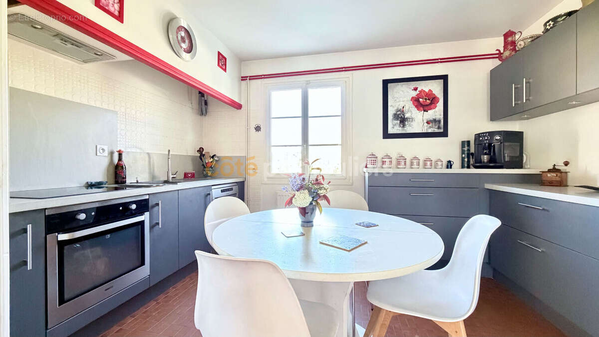 Maison à SAINT-ETIENNE-DE-TULMONT