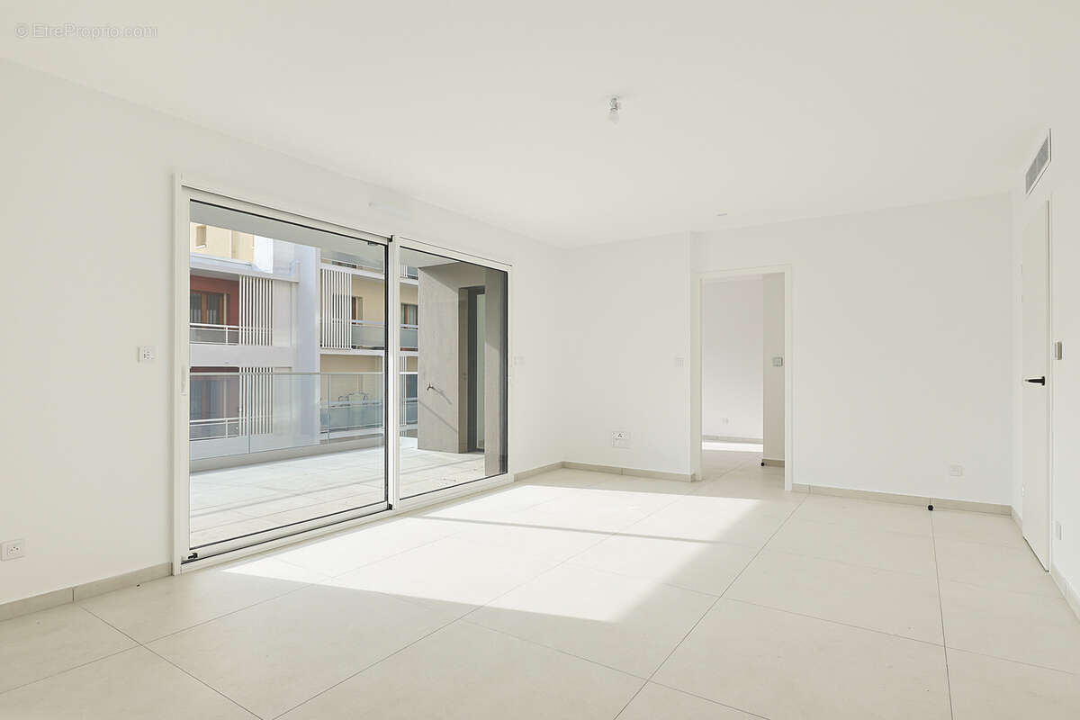 Appartement à HYERES