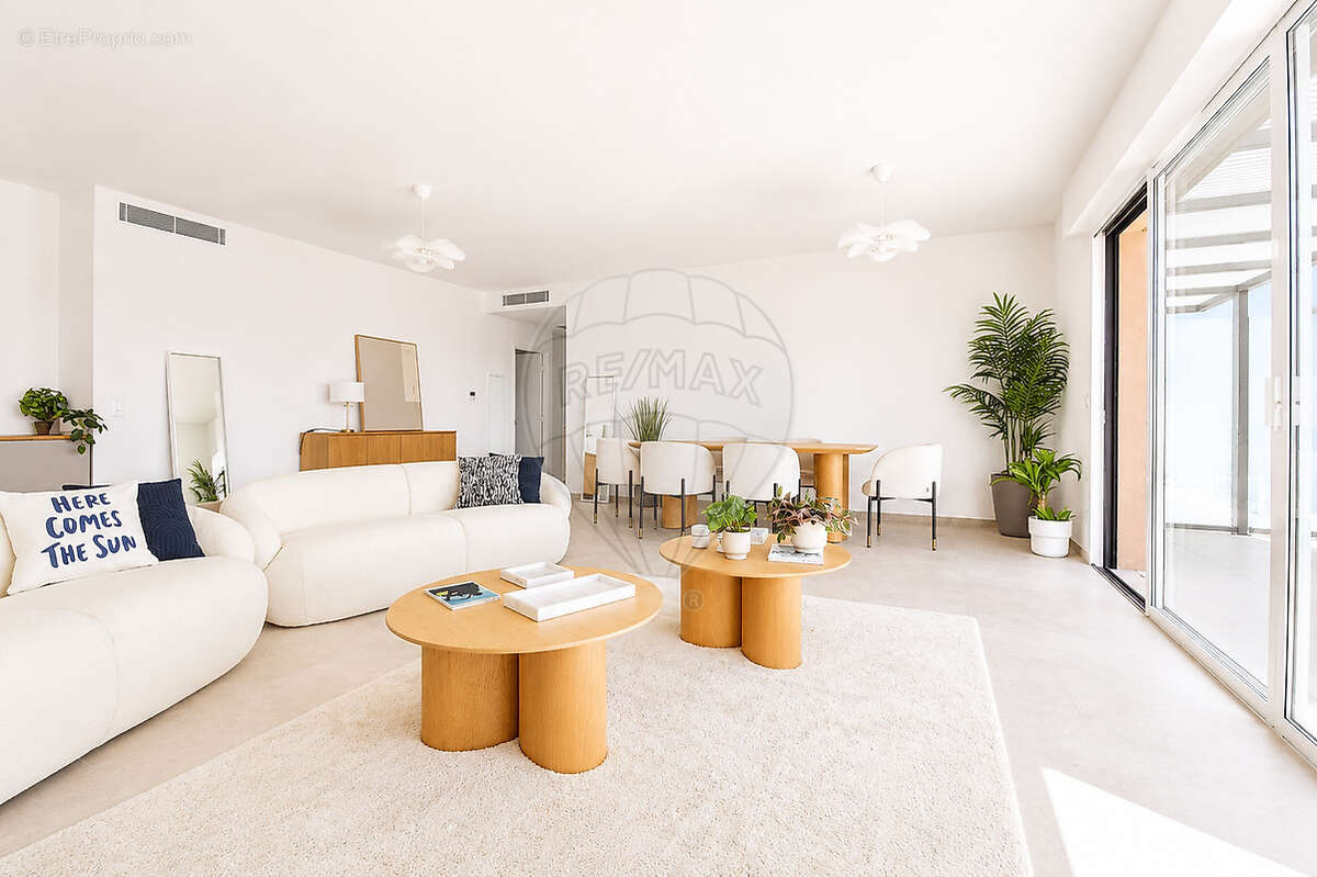 Appartement à VILLENEUVE-LOUBET