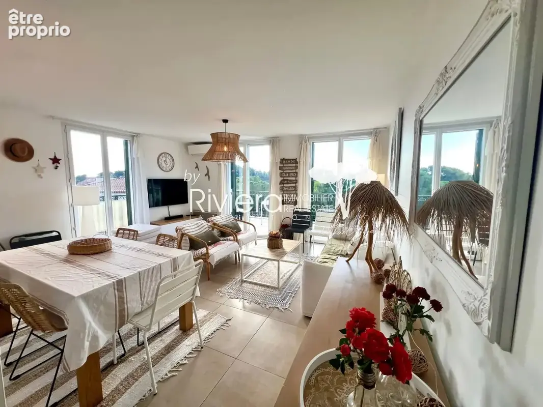 T4 dernier etage avec piscine et double box ! - photo 7