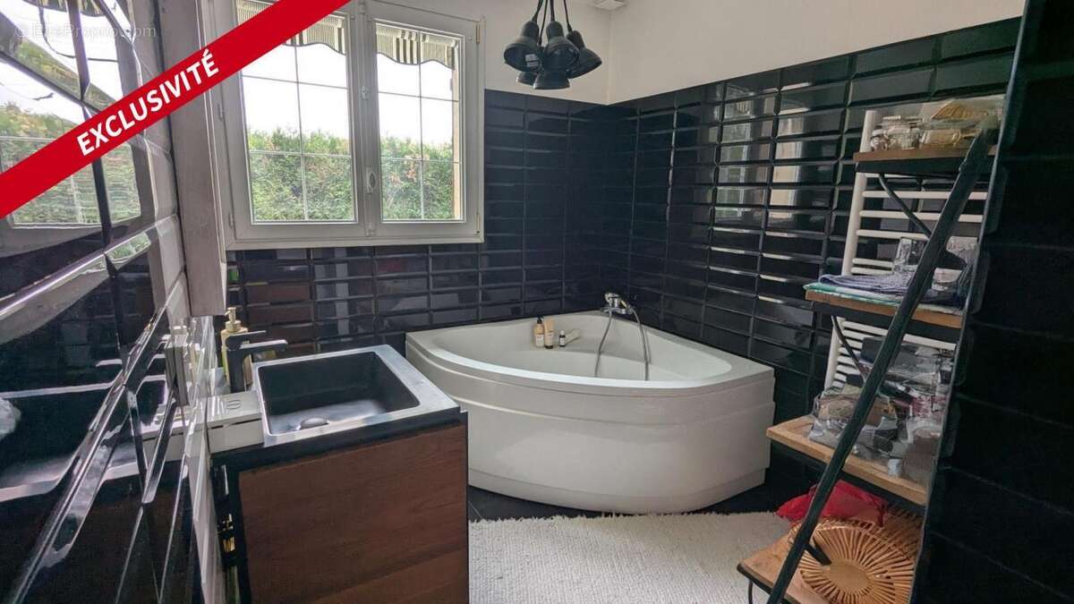 Maison à MANTES-LA-VILLE