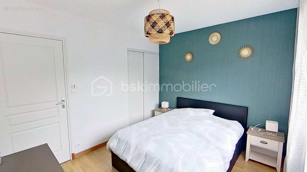 LARMOR PLAGE (56620) – Maison familiale de 152 m², 2 chambres + 2 suites parentales, une véranda, jacuzzi , deux garages - photo 10