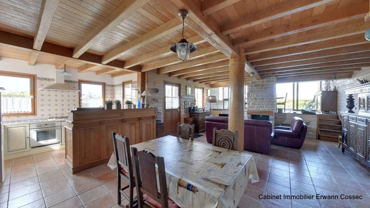 Maison à TREFFIAGAT