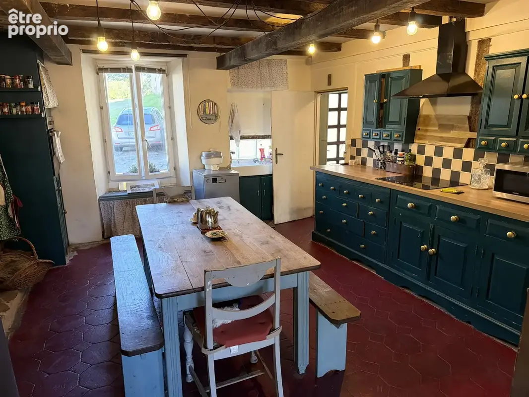À la périphérie d'une ville animée, maison de deux chambres - photo 4