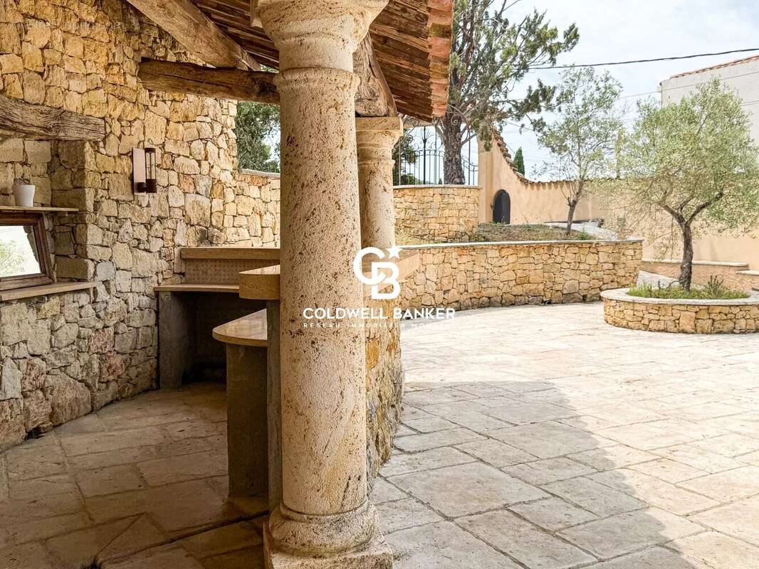 Maison à PIERREFEU-DU-VAR