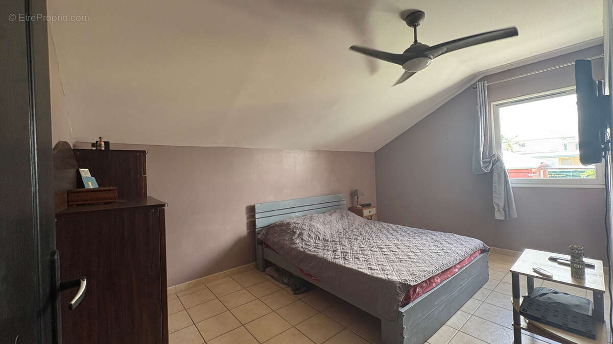 Sainte-Suzanne : villa à vendre avec IMMOBILIERE DE LA PROVIDENCE - photo 7