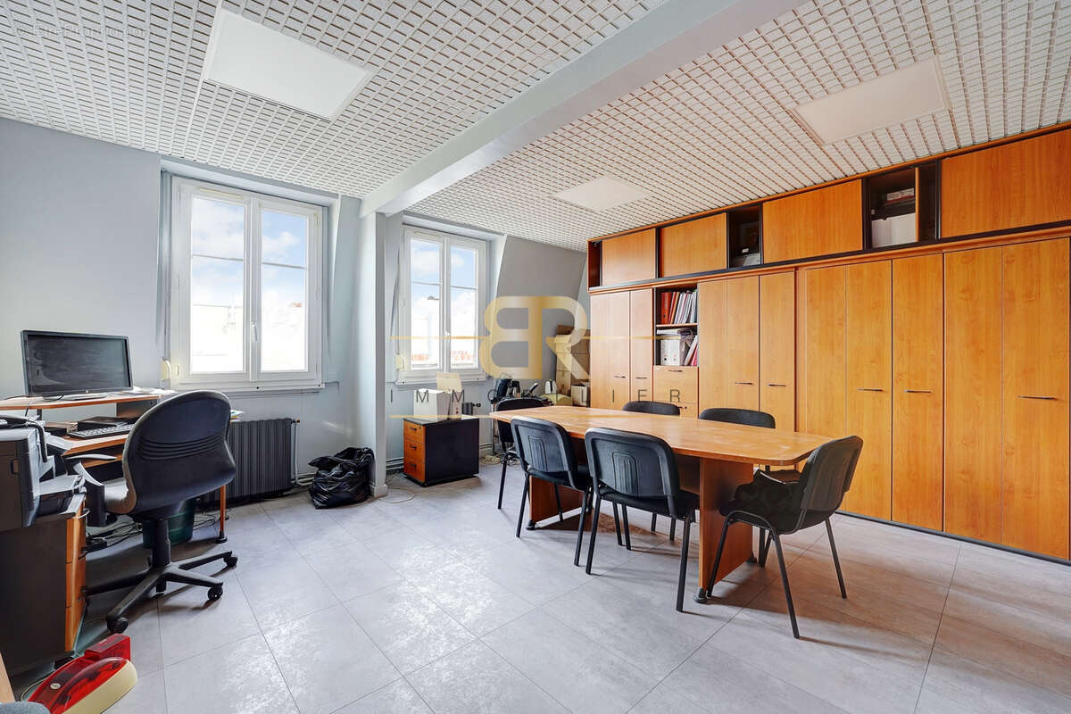 Appartement à PARIS-2E