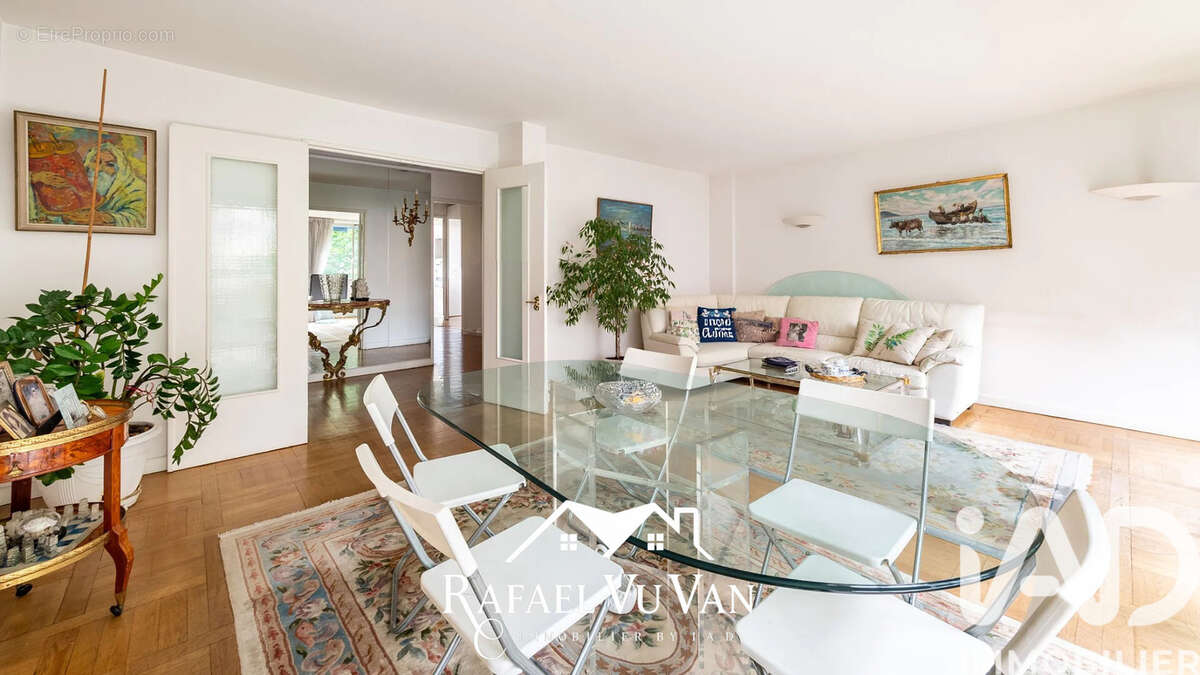 Photo 3 - Appartement à PARIS-16E