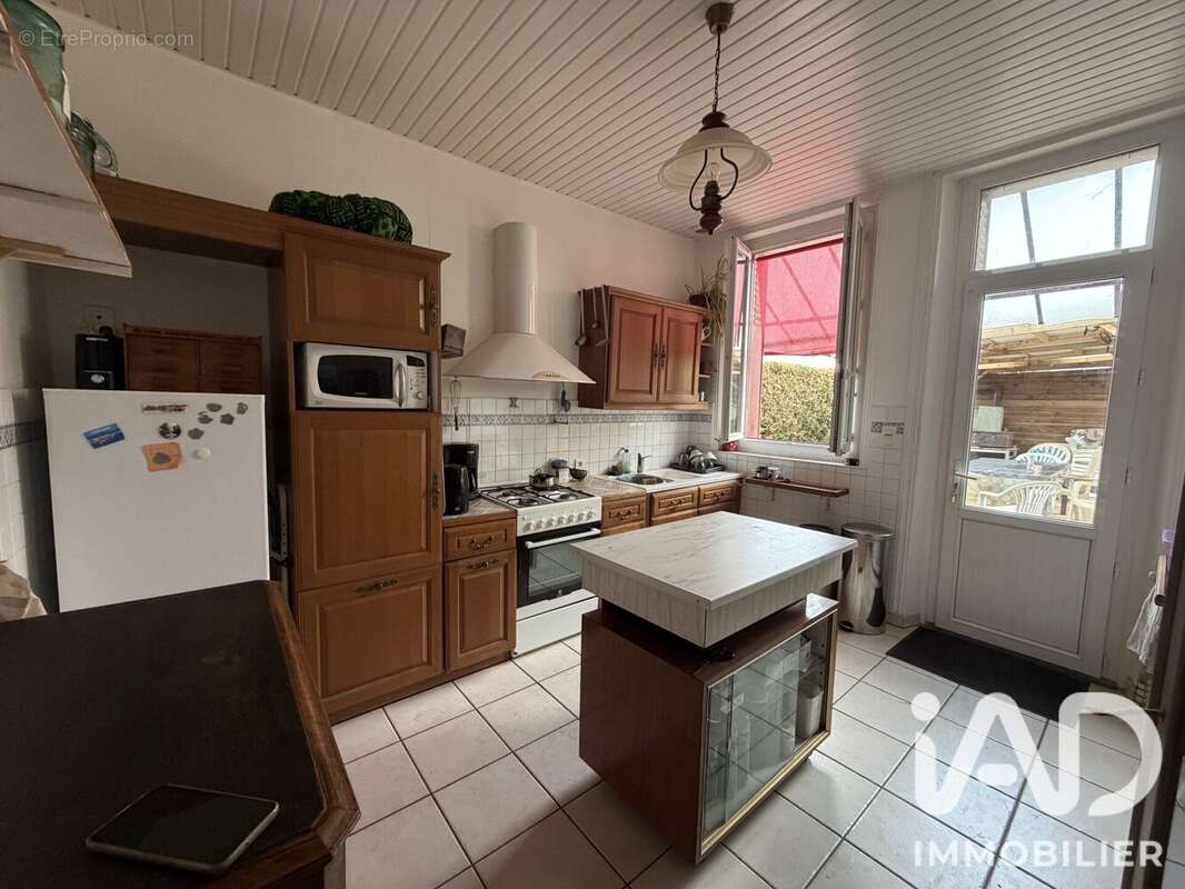 Maison 153 m² à Secondigny  - photo 6