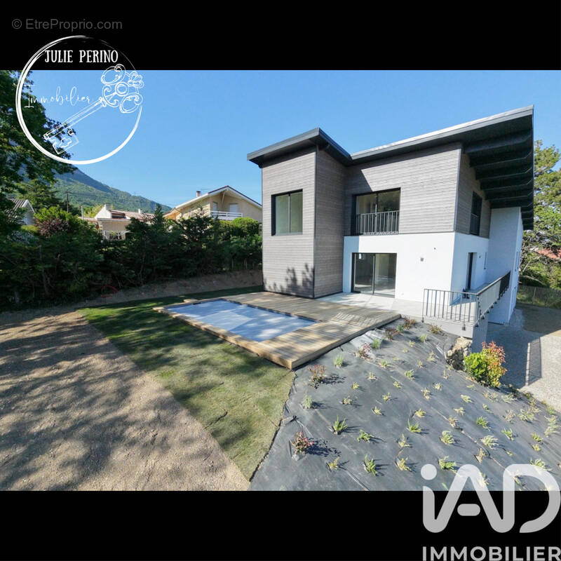 Photo 1 - Maison à CLAIX