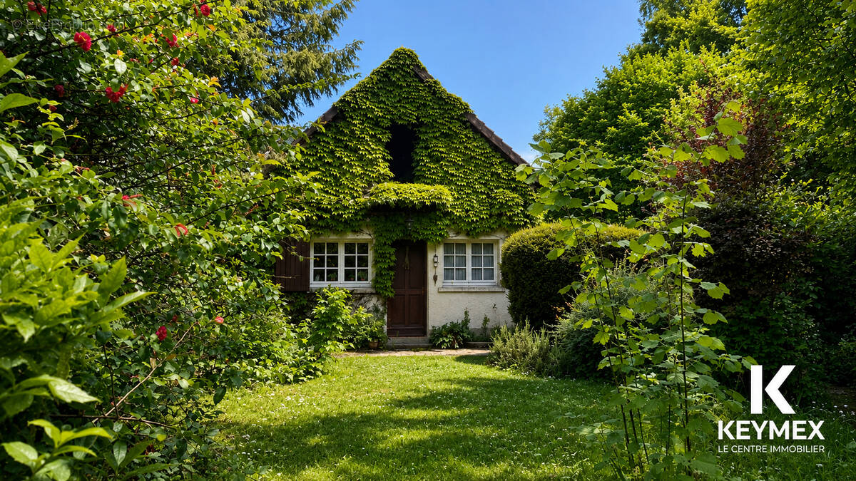 Maison à LACHAPELLE-SAINT-PIERRE