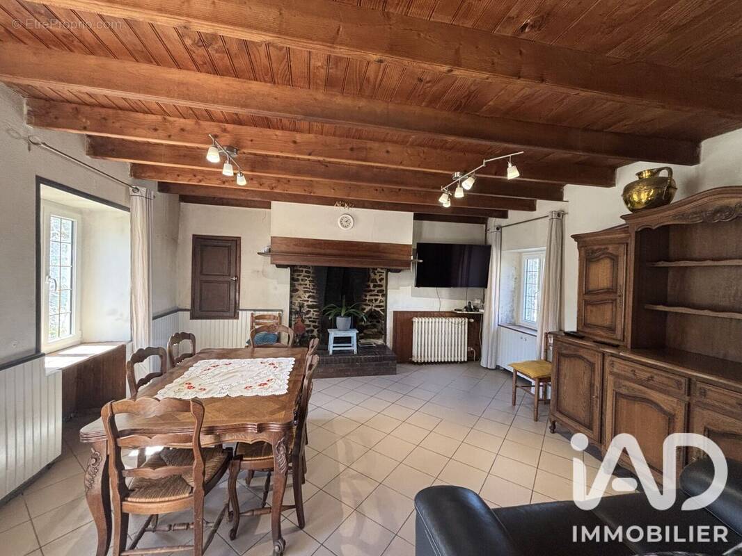 Photo 1 - Maison à SAINT-DENIS-LE-VETU