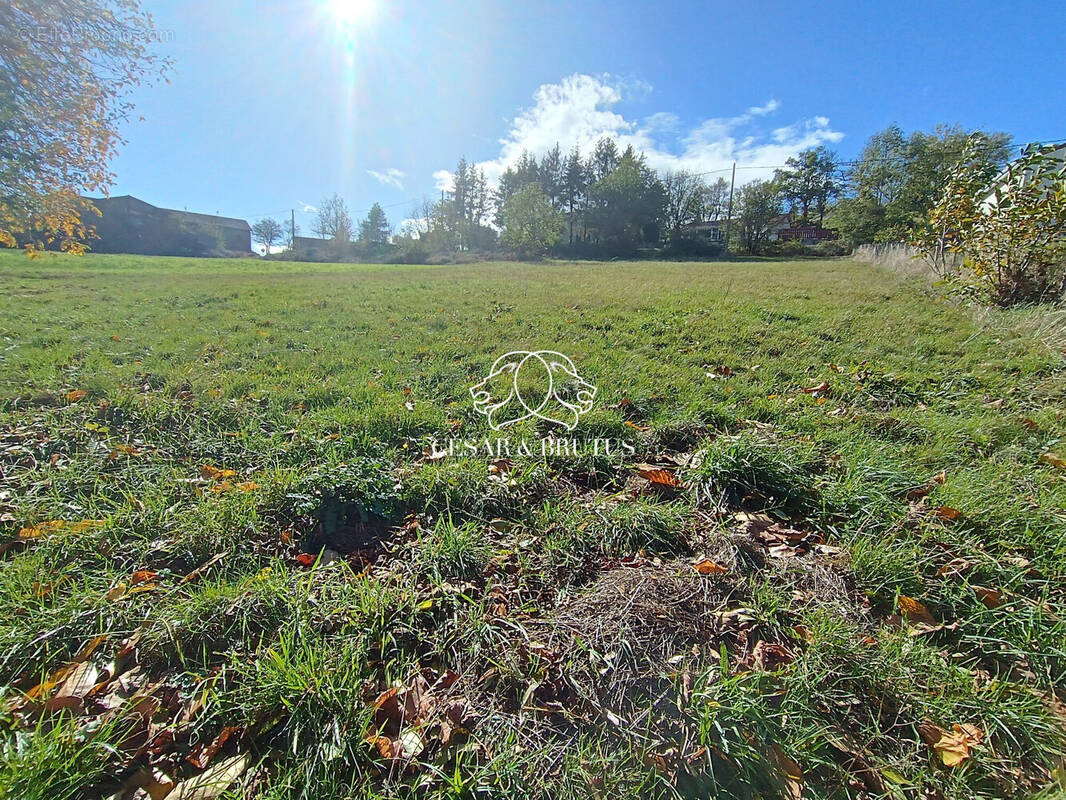 Terrain à BEAUX
