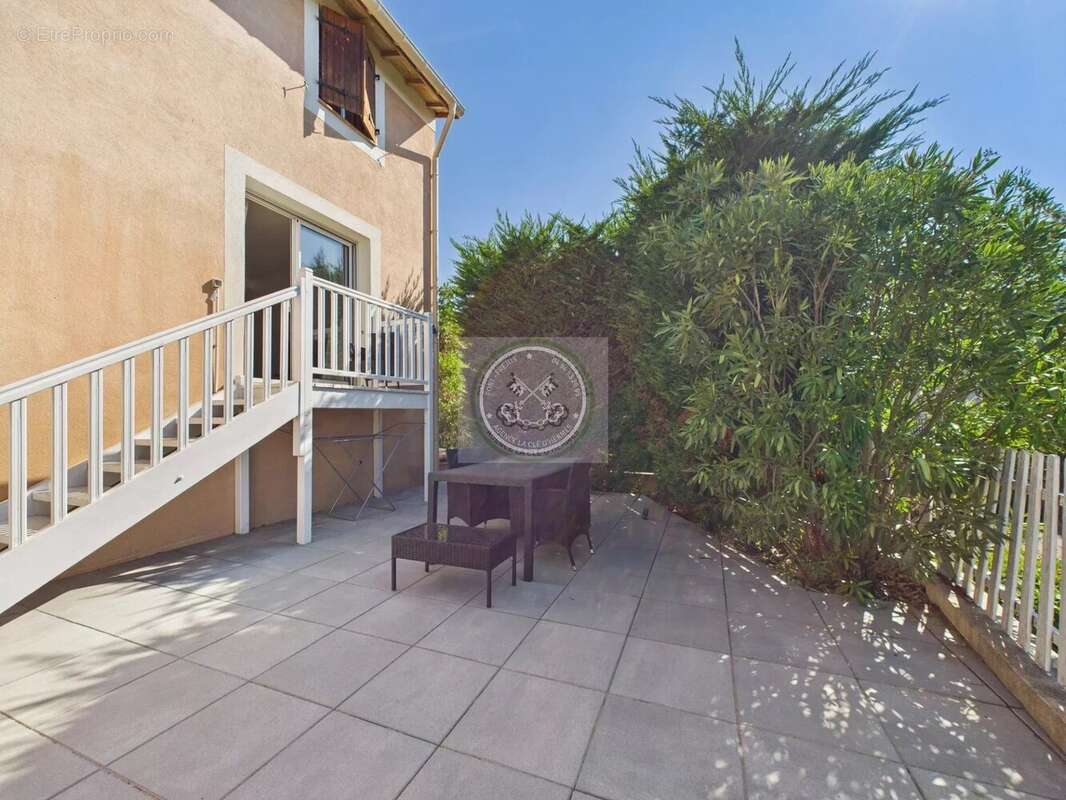 À vendre - villa  4 pièces - domaine du  capitou - photo 14