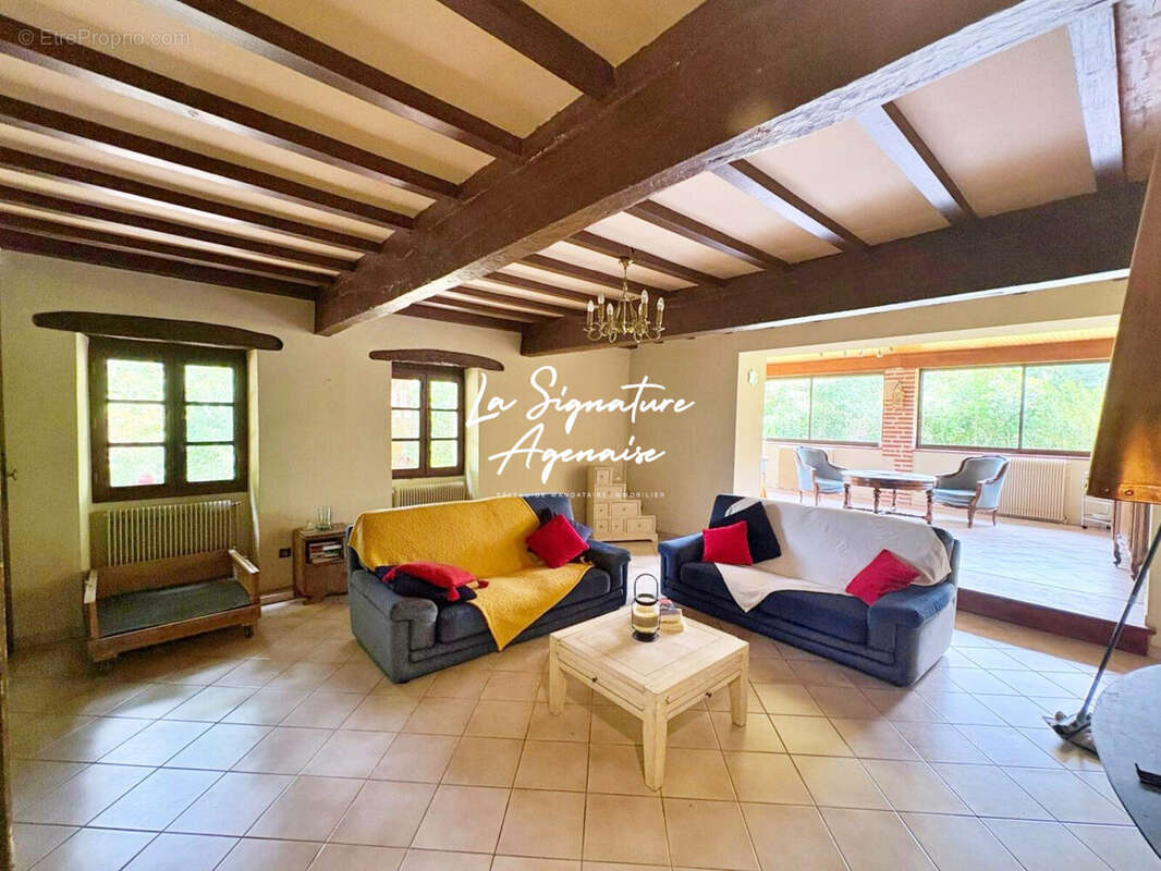 Maison 231 m² à Foulayronnes  - photo 5
